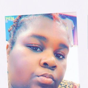 Meet your Posher, Nichelle